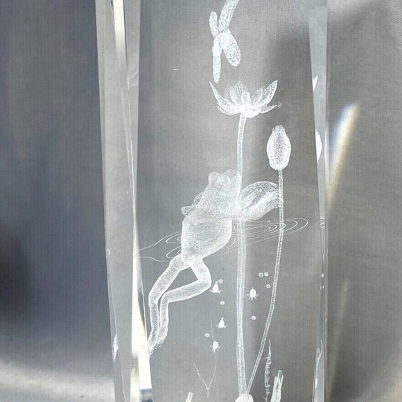 Atlantic Beach 3D Laser Etched Frog w/Dragonfly 6" Crystal Paperweight w/Case - Picture 3 of 12
